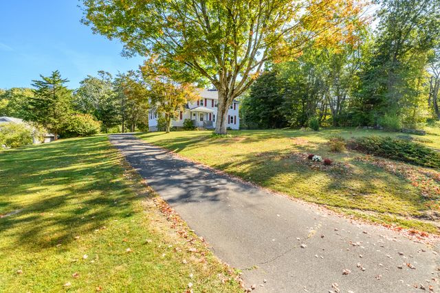46 Chestnut Hill Road, East Hampton, CT 06424