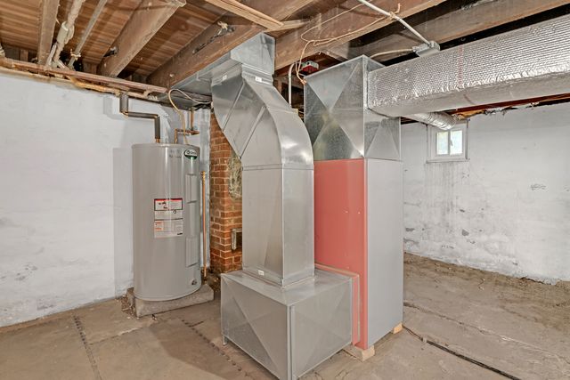 46 Chestnut Hill Road, East Hampton, CT 06424