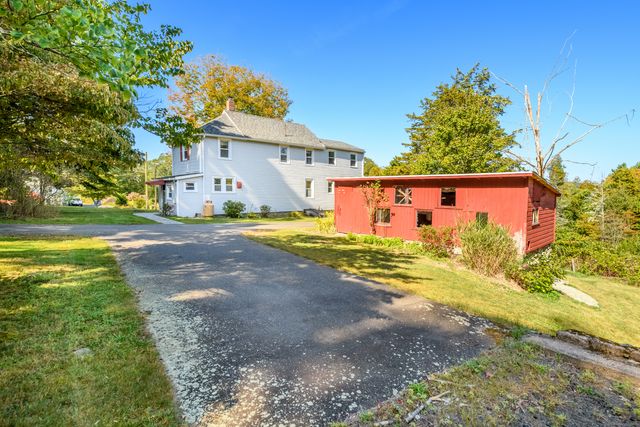 46 Chestnut Hill Road, East Hampton, CT 06424