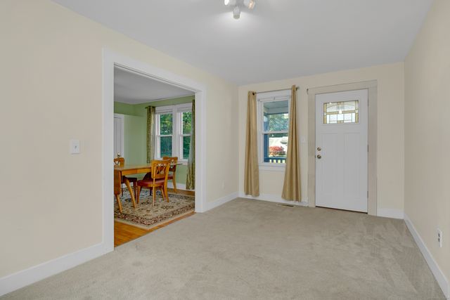 46 Chestnut Hill Road, East Hampton, CT 06424