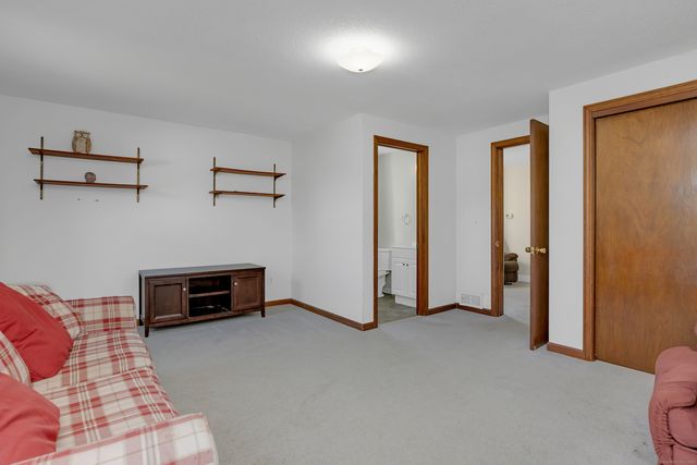 46 Chestnut Hill Road, East Hampton, CT 06424