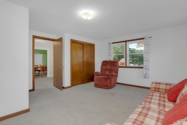 46 Chestnut Hill Road, East Hampton, CT 06424