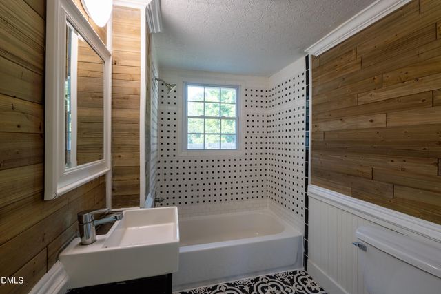 1914 Haverford Street, Durham, NC 27705