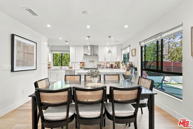 1633 S Wooster Street, Los Angeles, CA 90035