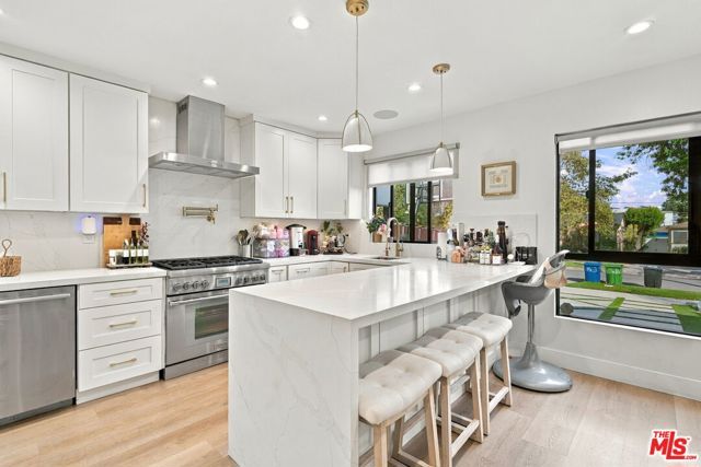1633 S Wooster Street, Los Angeles, CA 90035