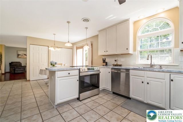 103 Terrace Drive, Chestnuthill Twp, PA 18353