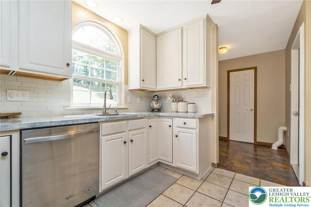 103 Terrace Drive, Chestnuthill Twp, PA 18353