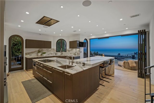 922 EMERALD BAY, Laguna Beach, CA 92651