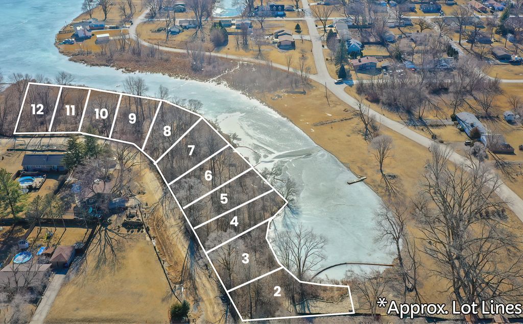 Lot 9 West Northeast Shore Drive, Holiday Hills, IL 60051