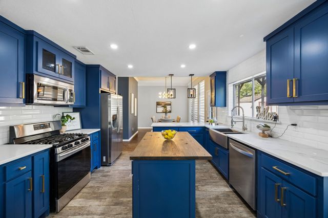 5639 Centeridge Drive, Dallas, TX 75249