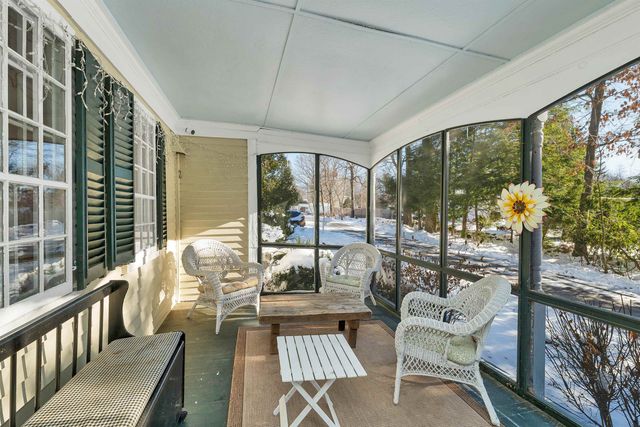 27 Wentworth Avenue, Laconia, NH 03246