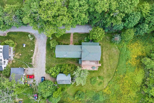 27 Wentworth Avenue, Laconia, NH 03246