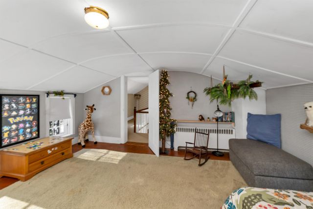 27 Wentworth Avenue, Laconia, NH 03246