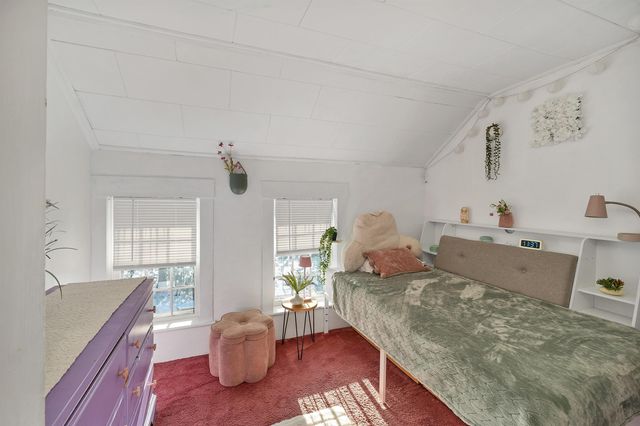 27 Wentworth Avenue, Laconia, NH 03246