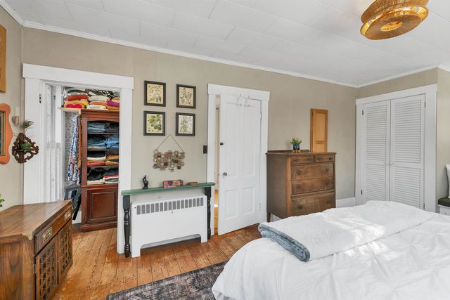 27 Wentworth Avenue, Laconia, NH 03246