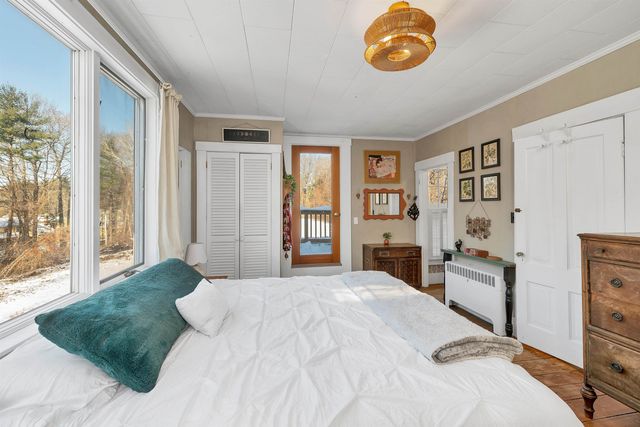 27 Wentworth Avenue, Laconia, NH 03246