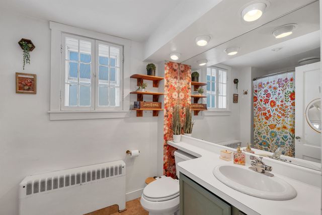 27 Wentworth Avenue, Laconia, NH 03246