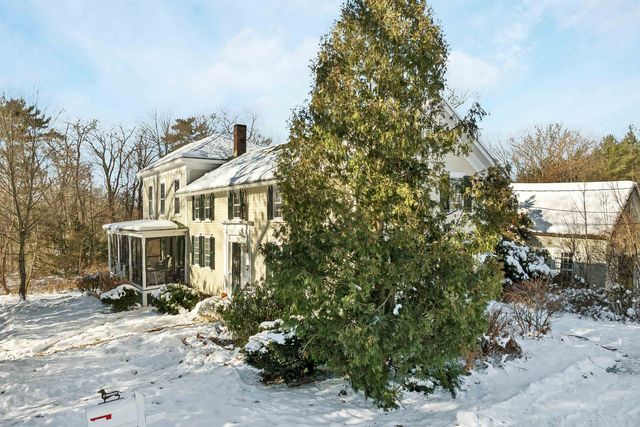 27 Wentworth Avenue, Laconia, NH 03246