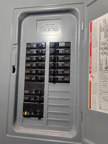 27 Wentworth Avenue, Laconia, NH 03246