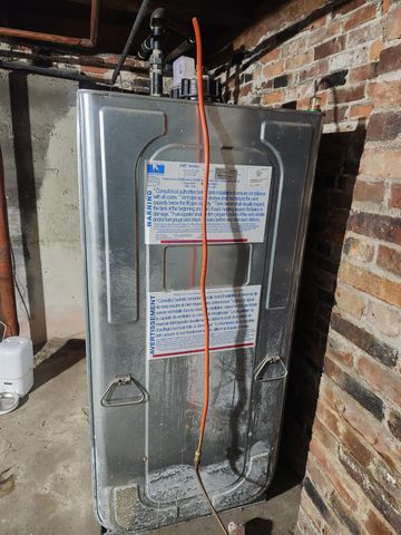 27 Wentworth Avenue, Laconia, NH 03246