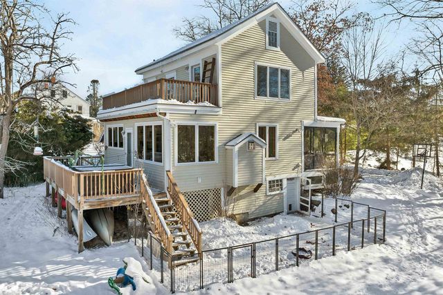 27 Wentworth Avenue, Laconia, NH 03246