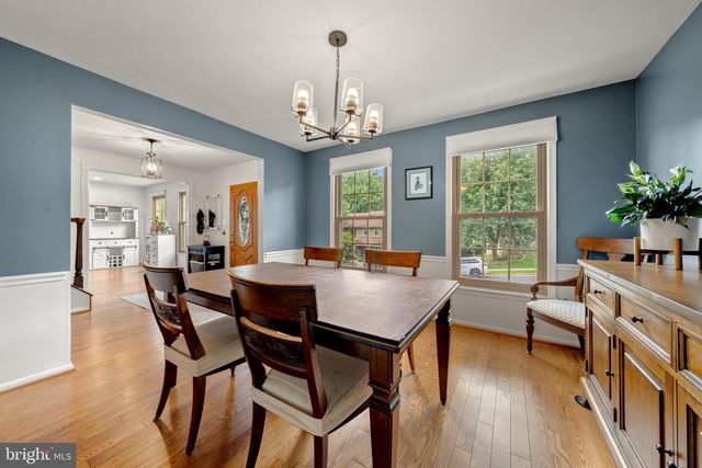 7409 SHADY PALM DR, Springfield, VA 22153