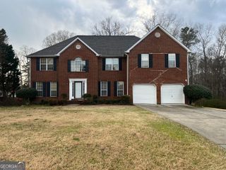 11 Carriage Lake Drive, Stockbridge, GA 30281