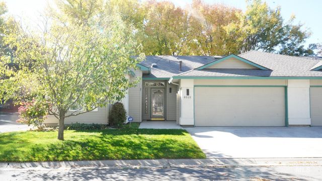 6032 N Cobbler Ln, Garden City, ID 83703 property photo