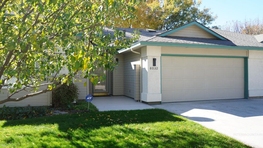 6032 N Cobbler Ln, Garden City, ID 83703 photo 2