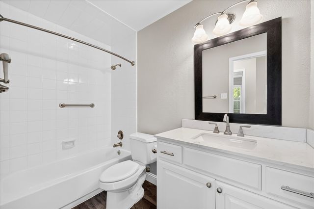 3401 Locust Street, Rowlett, TX 75089