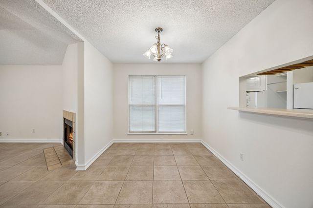 118 E Denton Drive, Euless, TX 76039