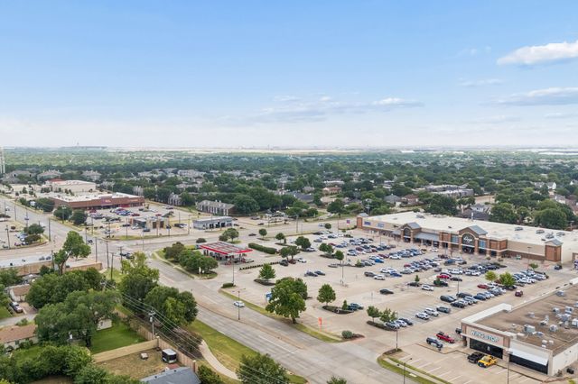 118 E Denton Drive, Euless, TX 76039