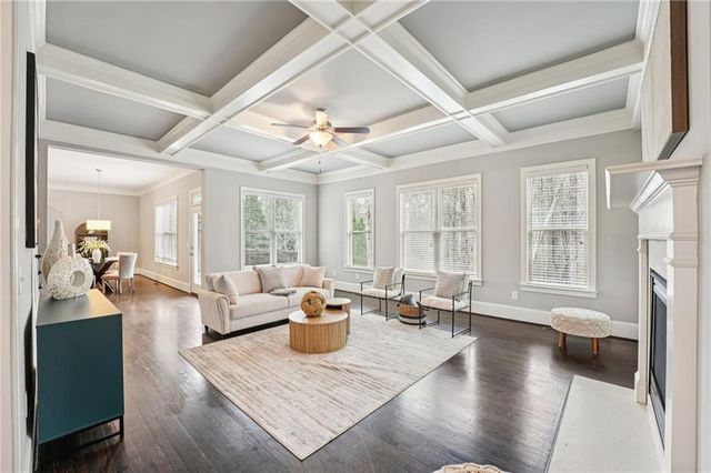 373 Glynnwilde NW Drive, Marietta, GA 30064