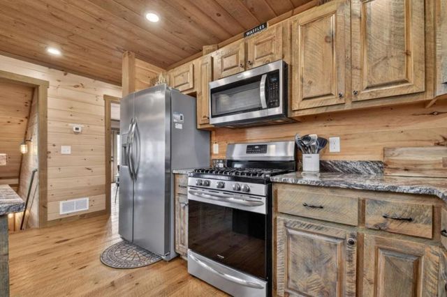 346 Spirit Mountain Road, Blue Ridge, GA 30513