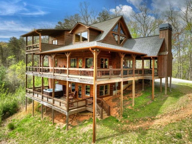 346 Spirit Mountain Road, Blue Ridge, GA 30513
