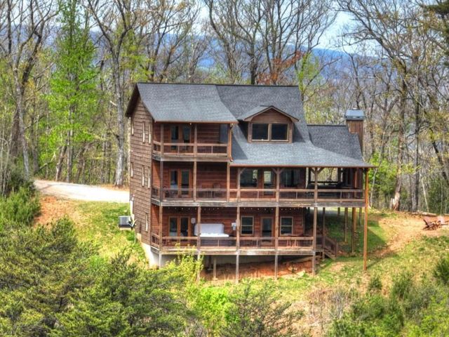 346 Spirit Mountain Road, Blue Ridge, GA 30513
