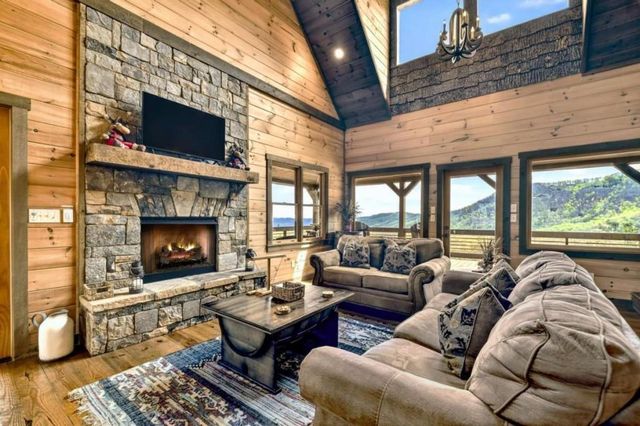 346 Spirit Mountain Road, Blue Ridge, GA 30513