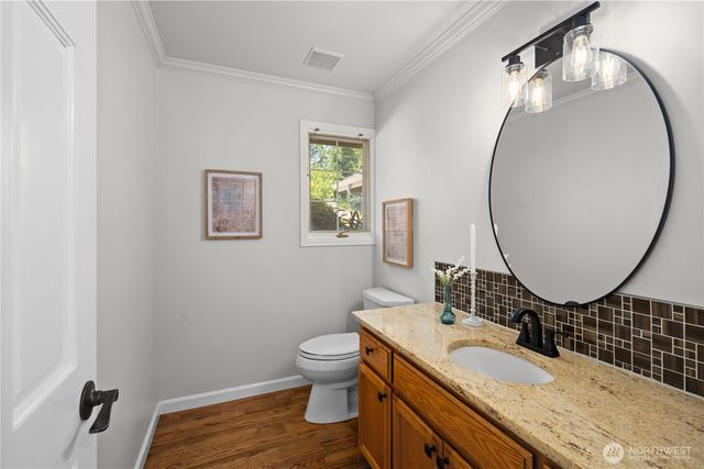 24717 SE 45th Pl, Issaquah, WA 98029