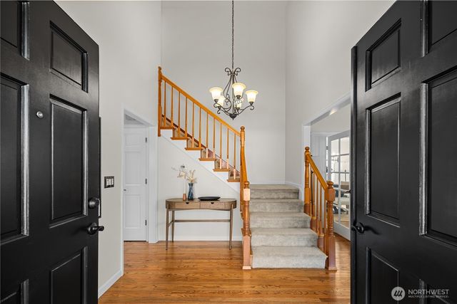 24717 SE 45th Pl, Issaquah, WA 98029
