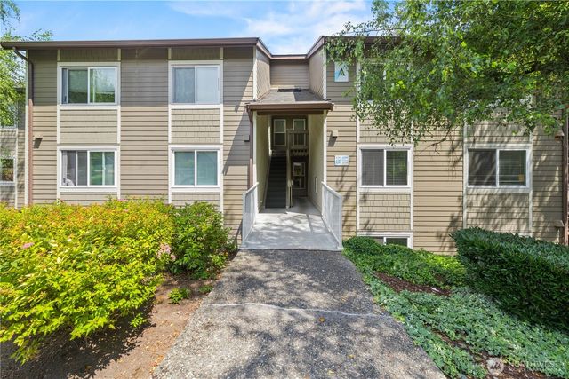200 Mt Park Boulevard SW #A204, Issaquah, WA 98027