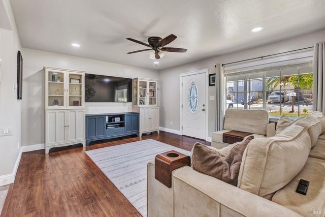 100 webster St, Vallejo, CA 94591