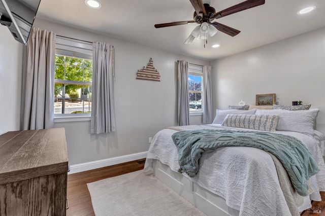 100 webster St, Vallejo, CA 94591