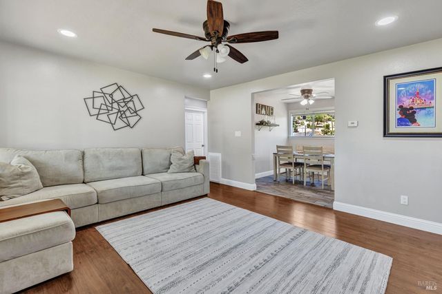 100 webster St, Vallejo, CA 94591