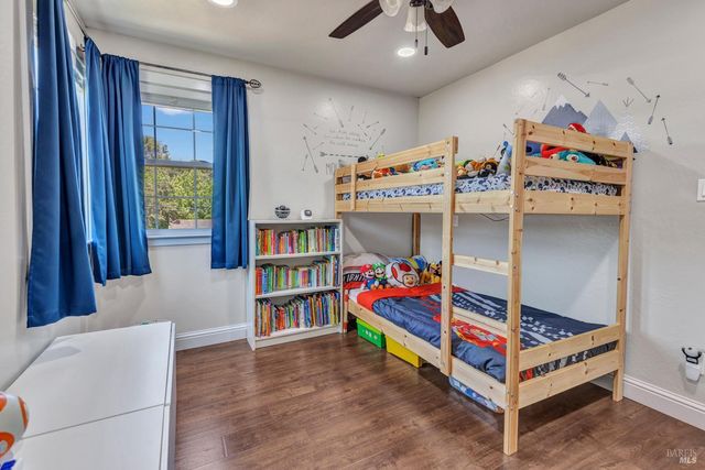 100 webster St, Vallejo, CA 94591
