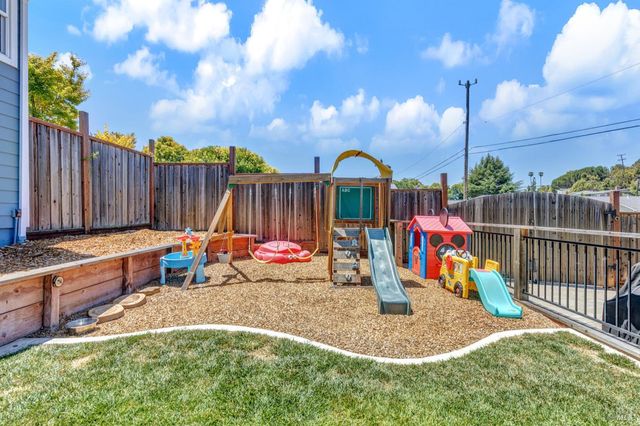 100 webster St, Vallejo, CA 94591