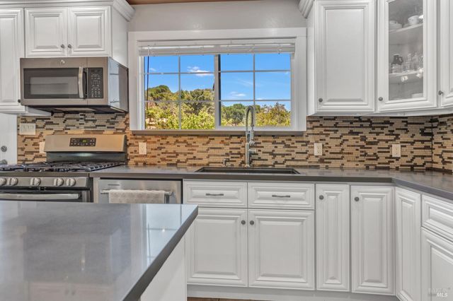 100 webster St, Vallejo, CA 94591
