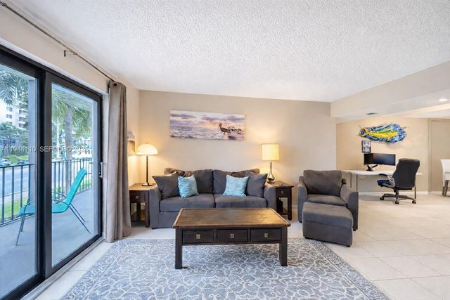 4013 N Ocean Dr 108, Lauderdale By The Sea, FL 33308