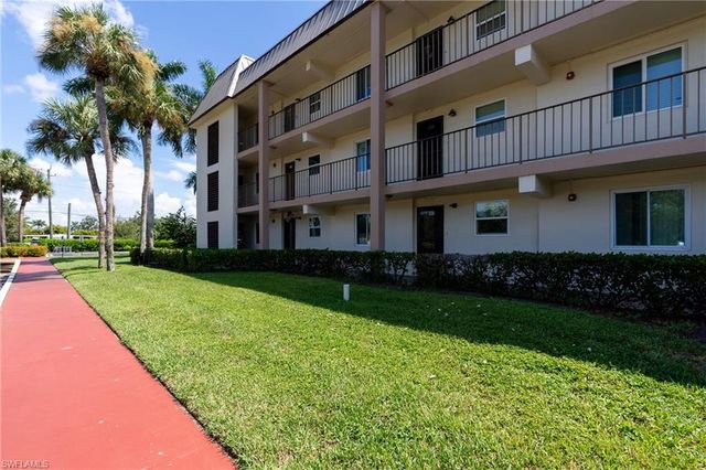 1000 Manatee RD A102, Naples, FL 34114