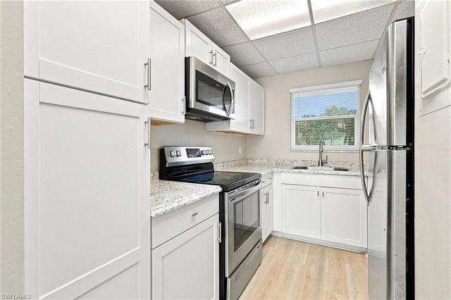 1000 Manatee RD A102, Naples, FL 34114