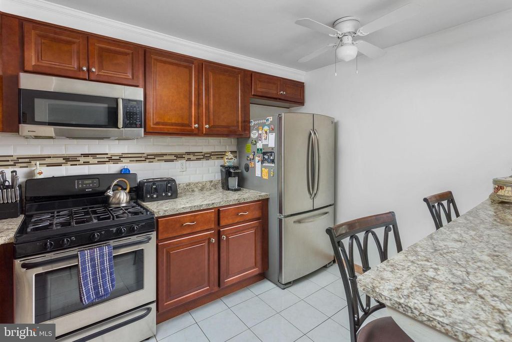 7722 CHELWYNDE AVE, Philadelphia, PA 19153
